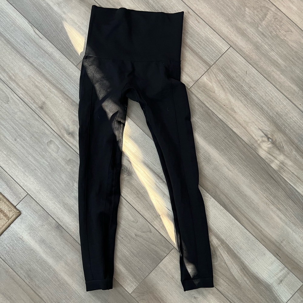 Black maternity leggings